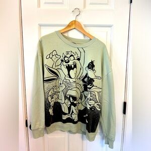 We need tunes sweatshirt and pants set. Sage green sweatshirt is XL pants are S.